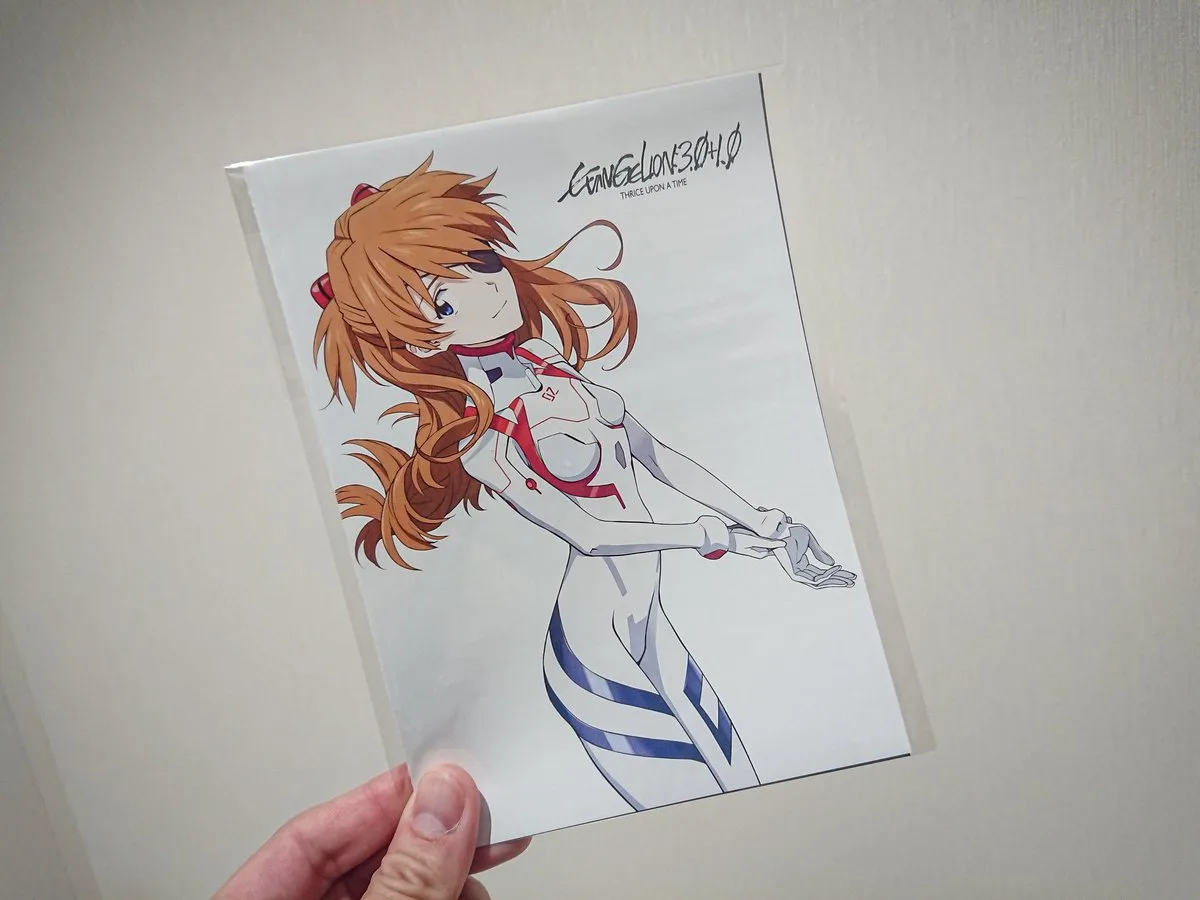 鑑賞時の来場者特典 ©カラー